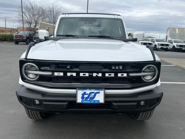2025 Ford Bronco 4-Door Outer Banks - Photo 3