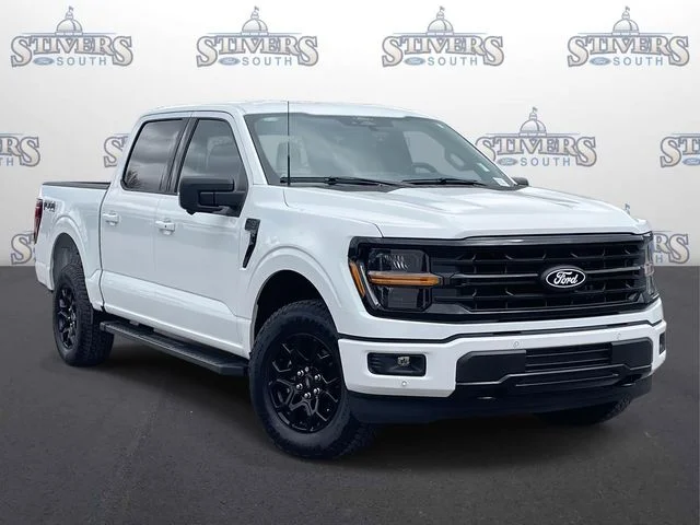 New 2026 White Ford XLT image 1