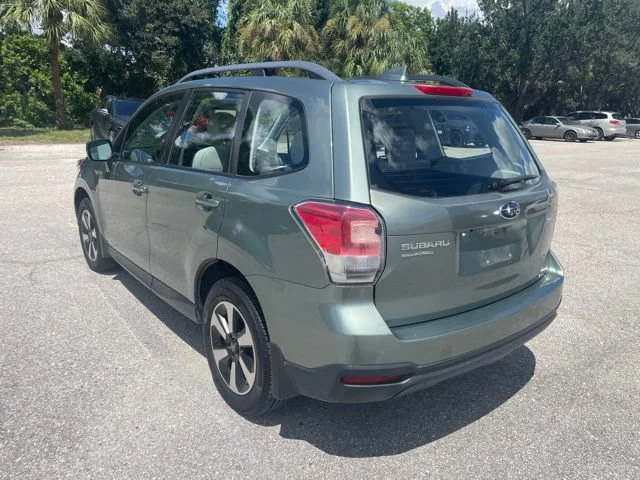 Used 2017 Jasmine Green Metallic Subaru 2.5i image 4