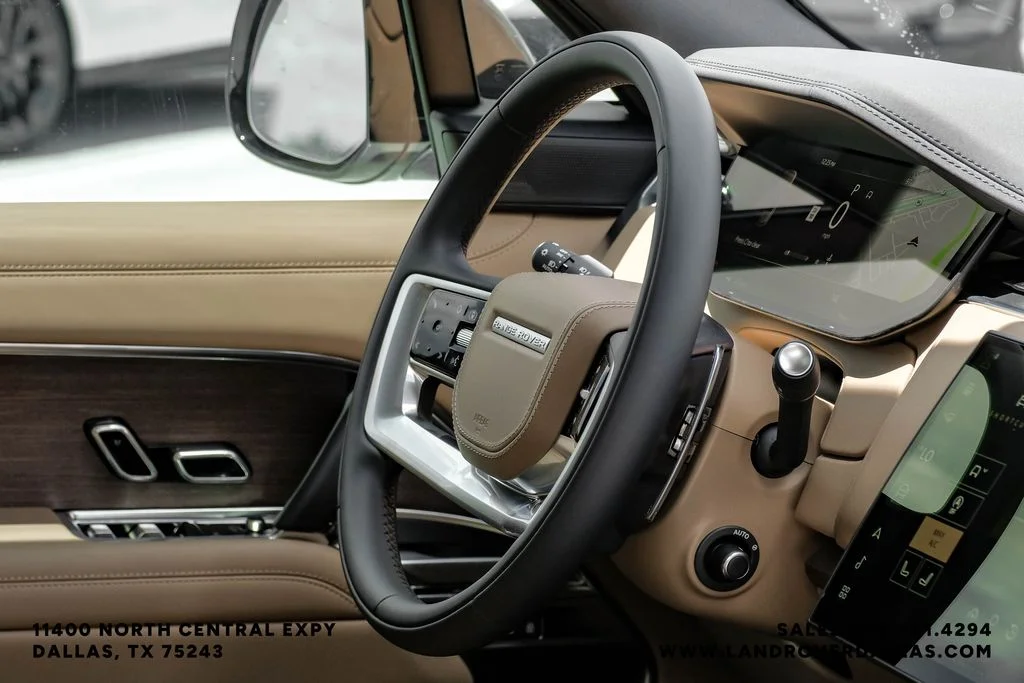 New 2026 Fuji White Land Rover SE image 16
