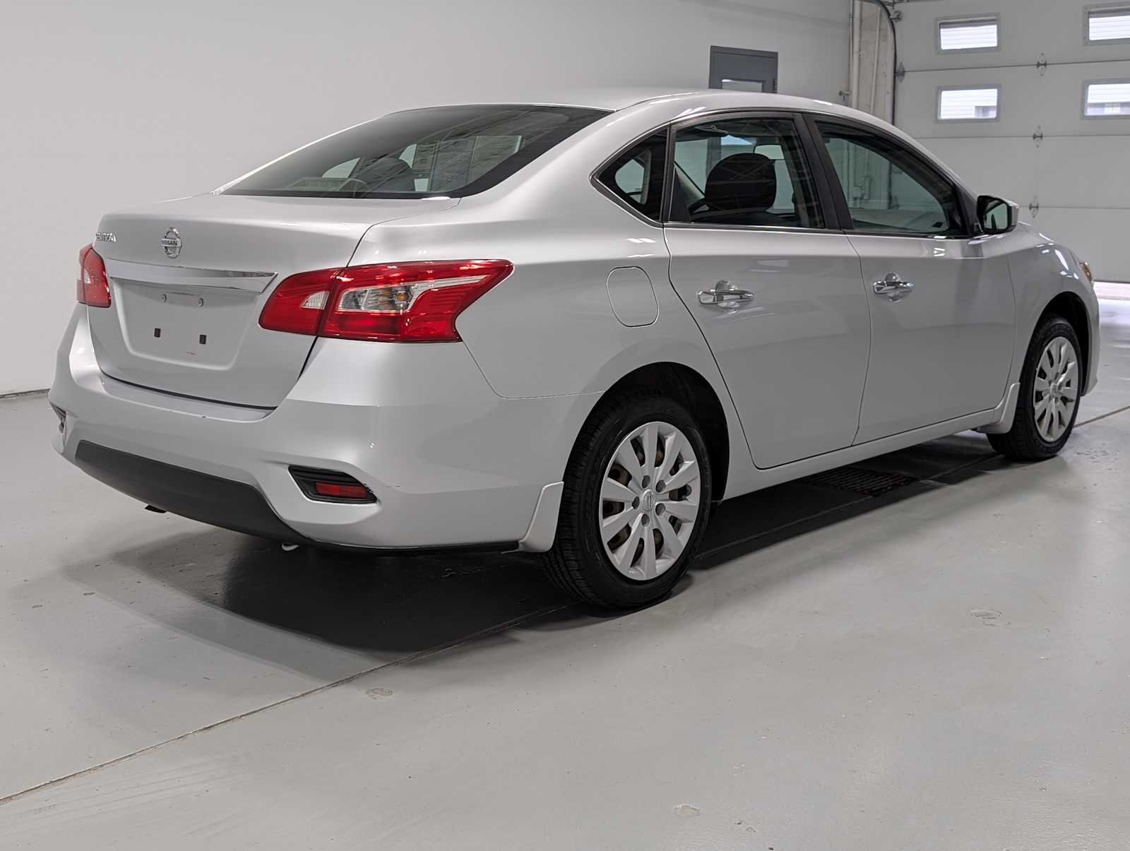 Used 2017 Brilliant Silver Nissan S image 9