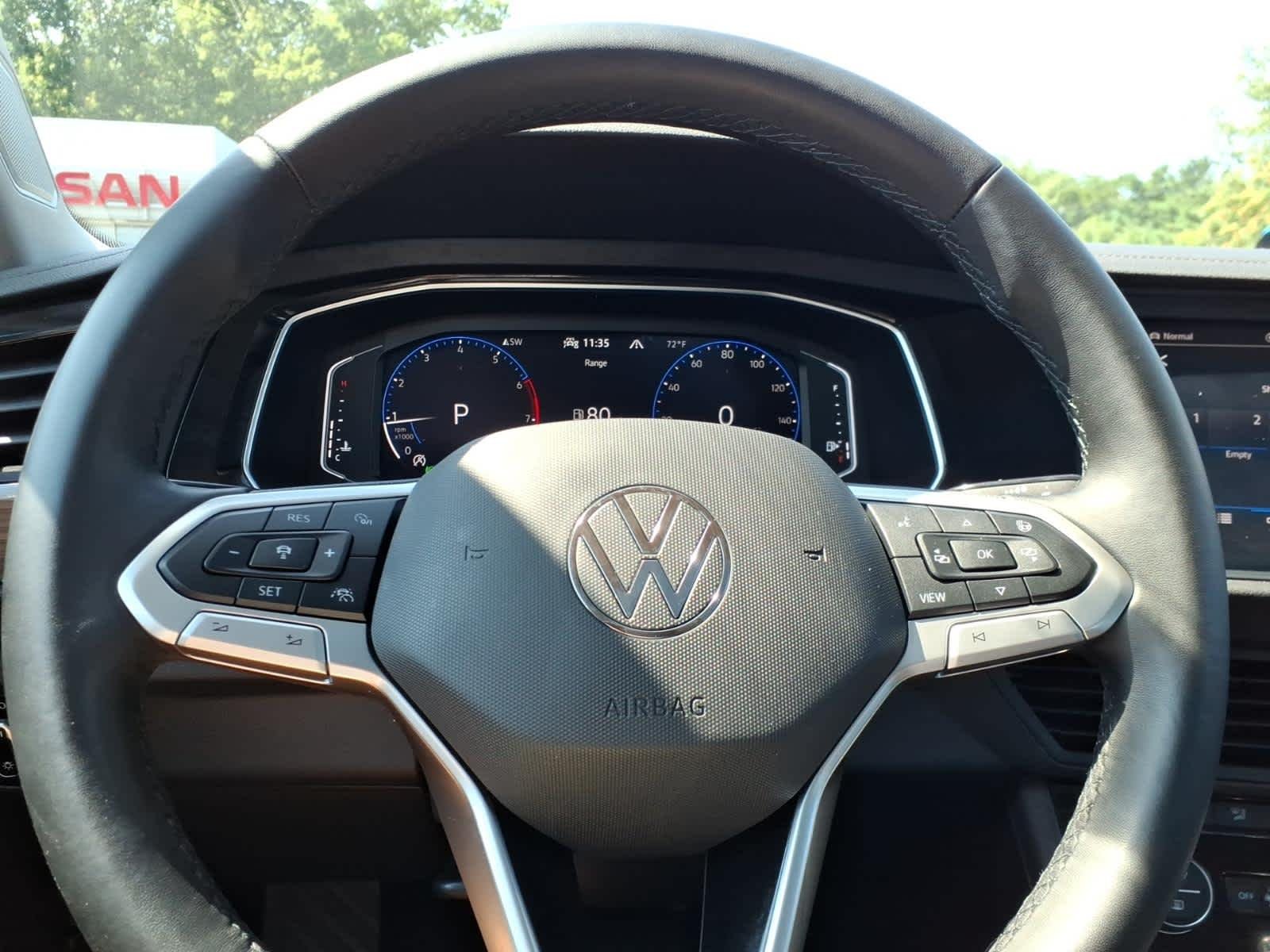 Used 2022 DEEP BLACK PEARL EFFECT Volkswagen SEL image 20