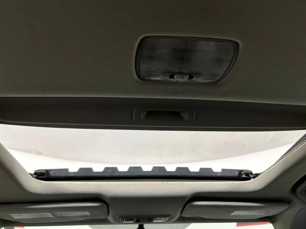 Used 2018 Black Honda EX-L image 17