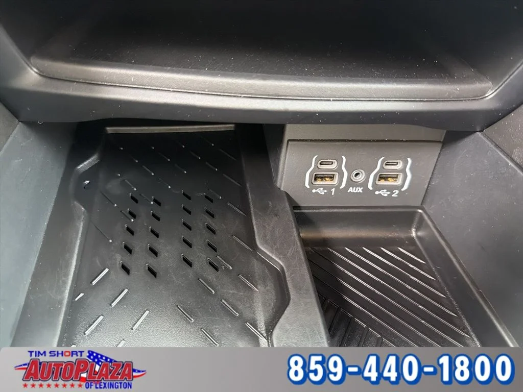 Used 2025 Black Chrysler Limited image 20