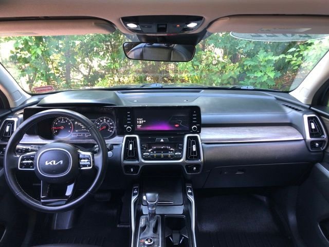 Used 2022 Grey Kia X-Line EX image 20