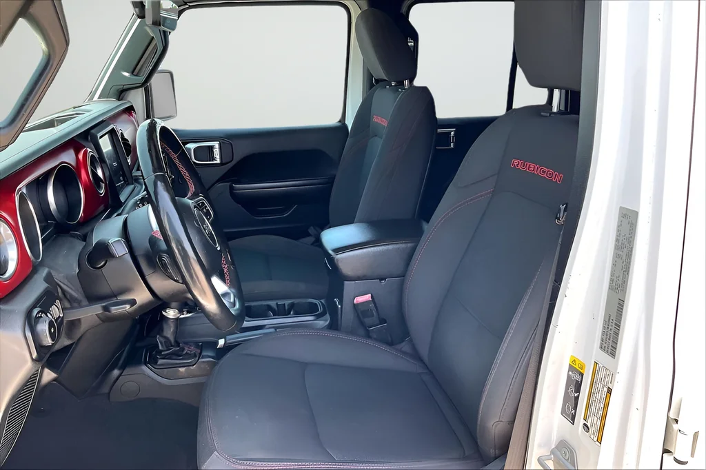 Used 2021 White Jeep Unlimited Rubicon image 17