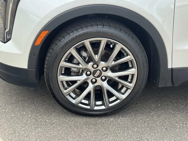 Used 2019 CRYSTAL WHITE TRICOAT Cadillac AWD Sport image 8
