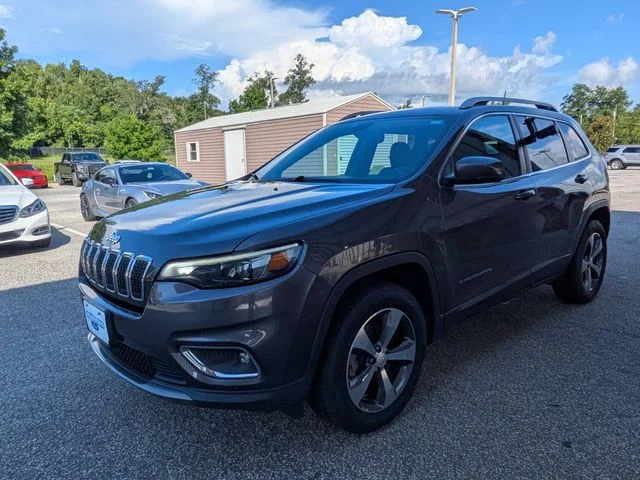 Certified Used 2019 Crystal Metallic Jeep Limited image 8