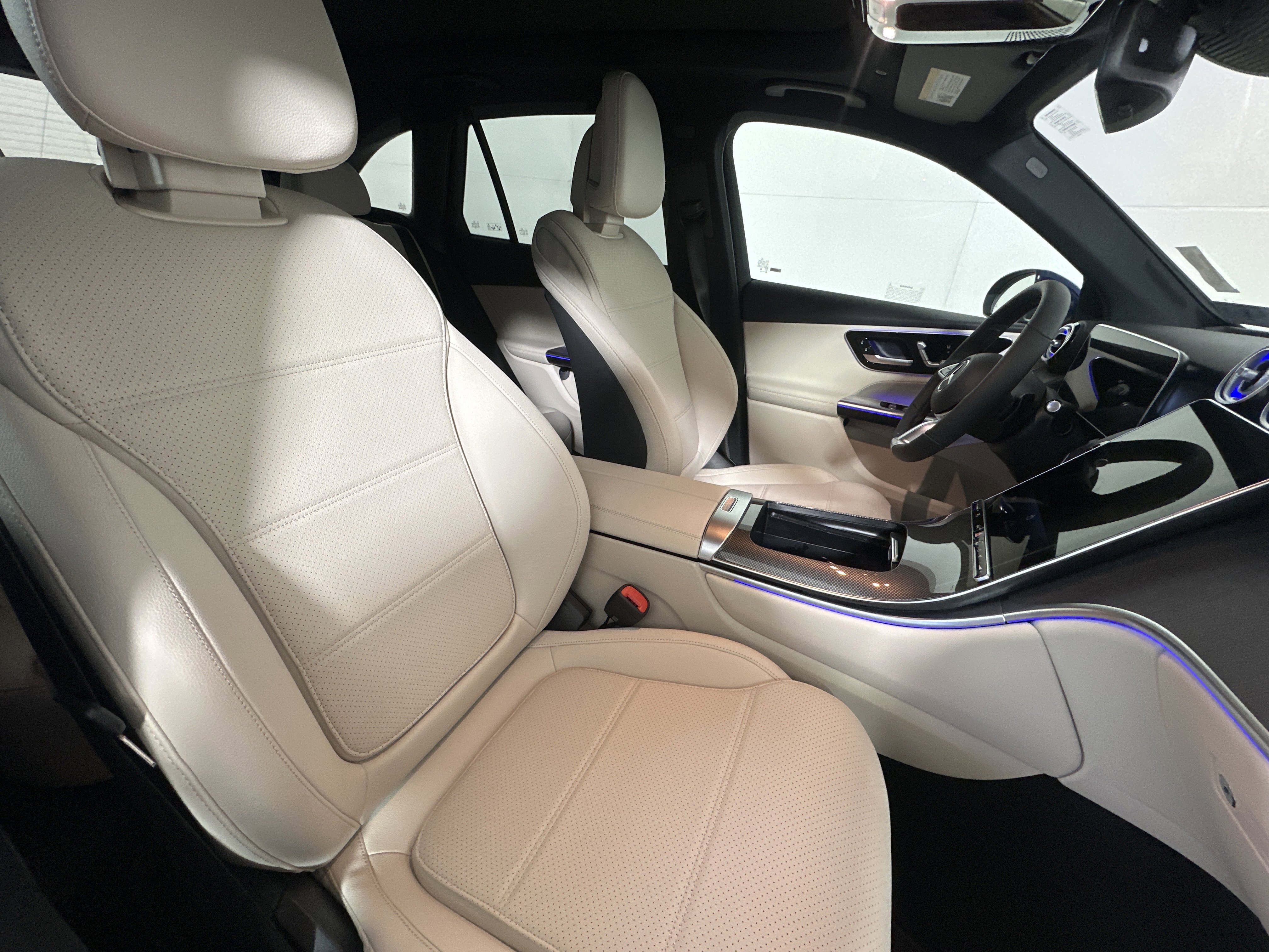 New 2026 Starling Blue Metallic Mercedes-Benz GLC 300 image 24