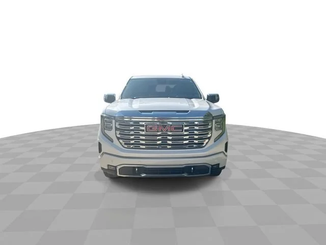Certified Used 2024 White Frost Tricoat GMC Denali image 4
