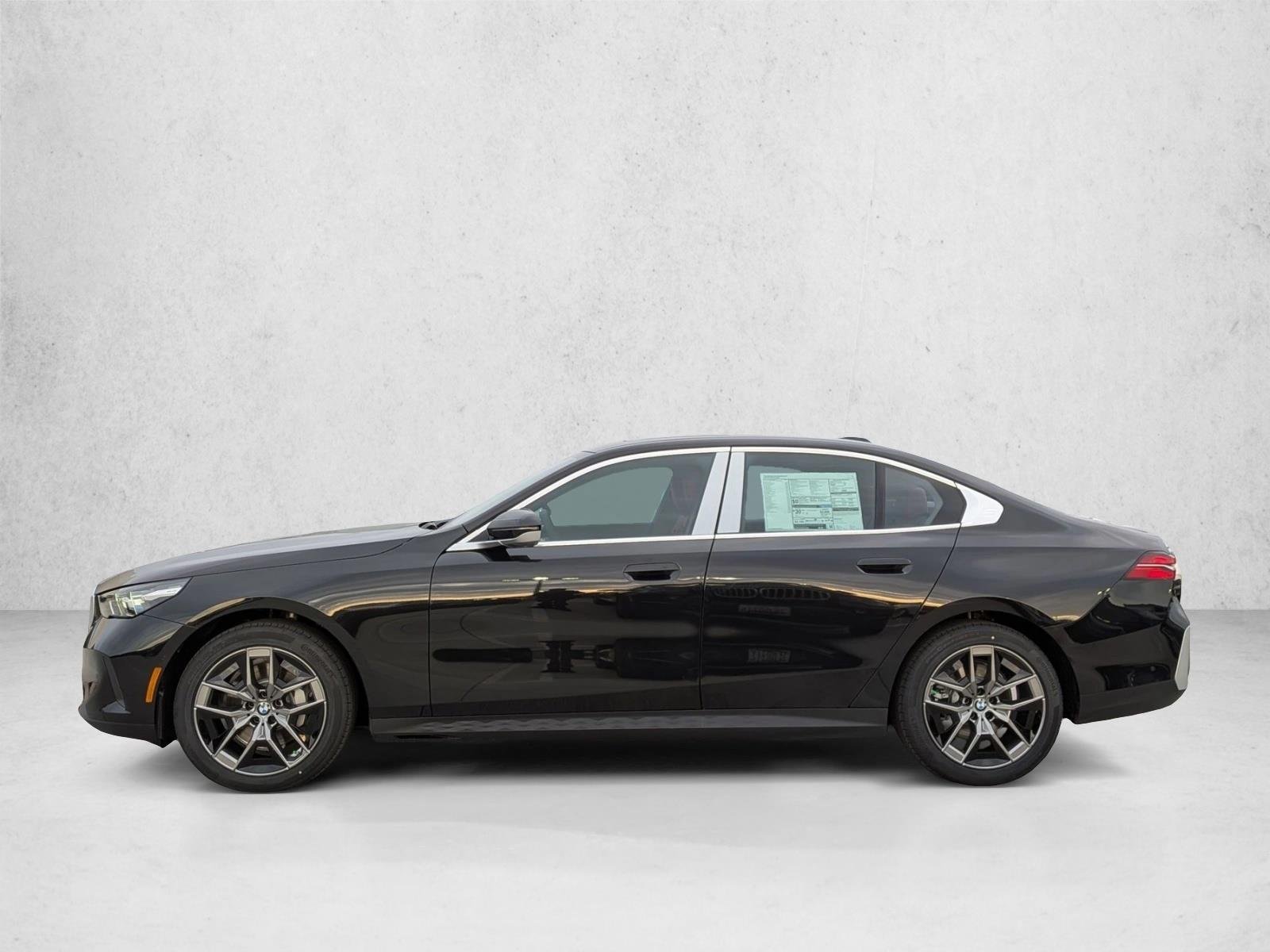 Used 2026 Black Sapphire Metallic BMW 530i xDrive image 5