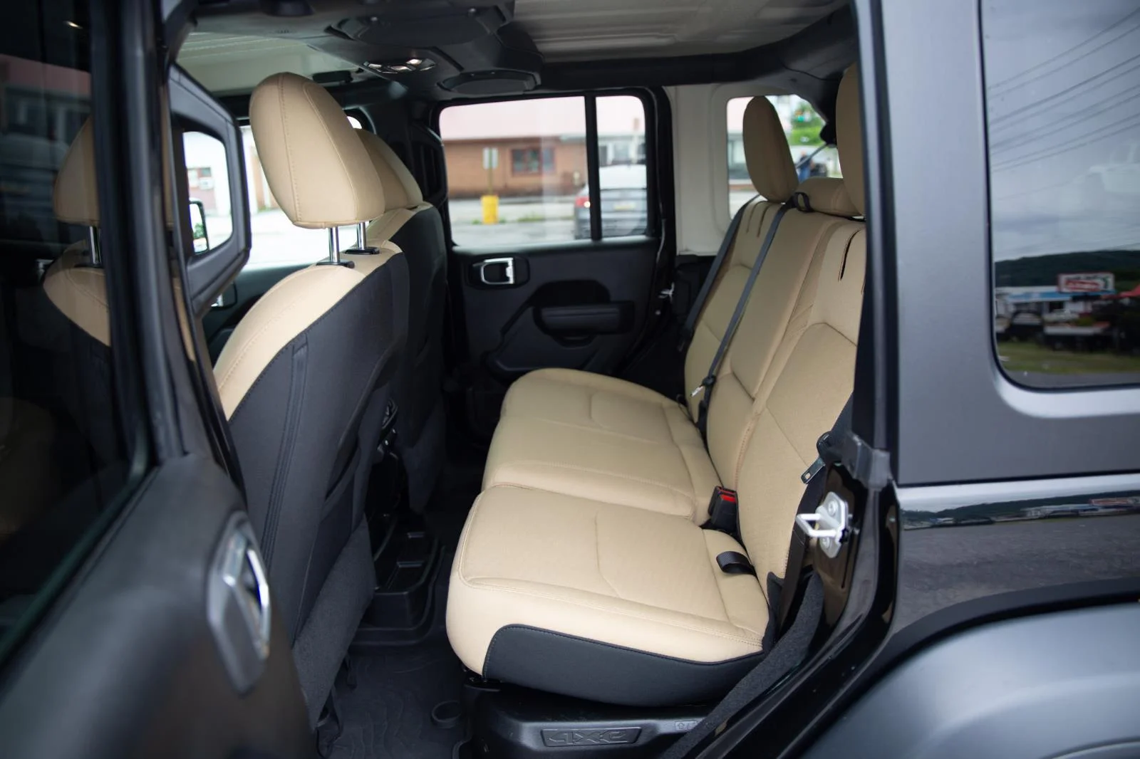 Used 2023 Black Clearcoat Jeep 4X4 image 21