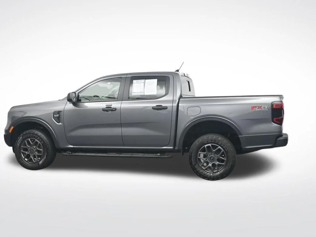 Used 2024 Gray Metallic Ford XLT image 10