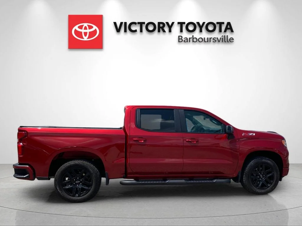 Used 2025 Red Chevrolet RST image 6