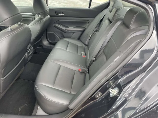 Used 2019 Blue Nissan 2.5 Platinum image 8