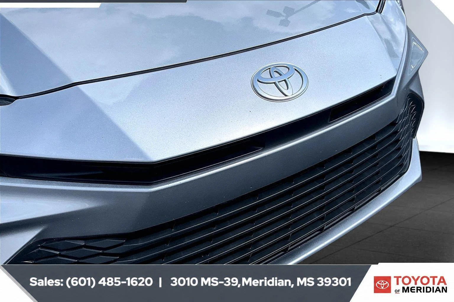 Used 2025 Celestial Silver Metallic Toyota LE (Natl) image 21