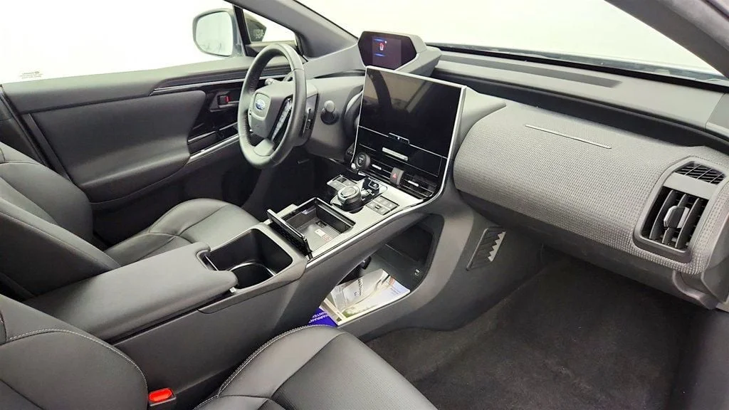 Used 2023 Cosmic White Pearl Subaru Touring AWD image 23