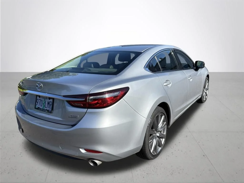 Used 2018 Silver Mazda Touring image 6