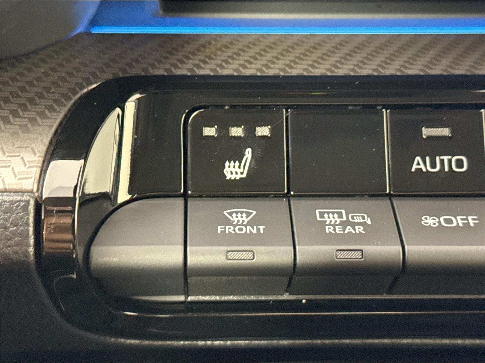 Certified Used 2025 Cutting Edge Toyota XLE image 8