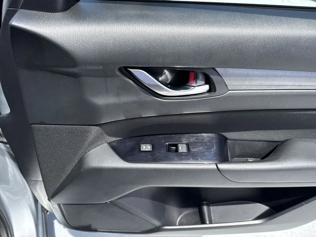 Used 2019 Sonic Silver Metallic Mazda Sport image 42