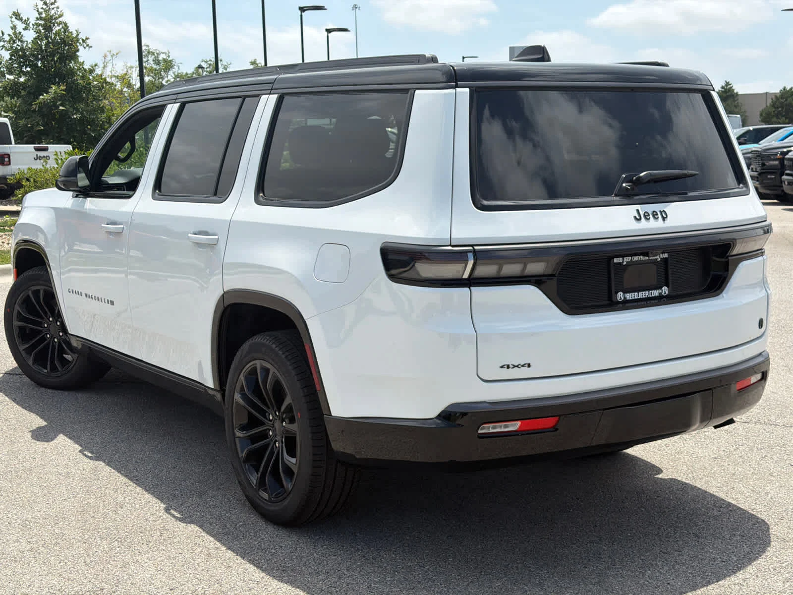 New 2026 Bright White Clearcoat Jeep Summit Reserve image 6