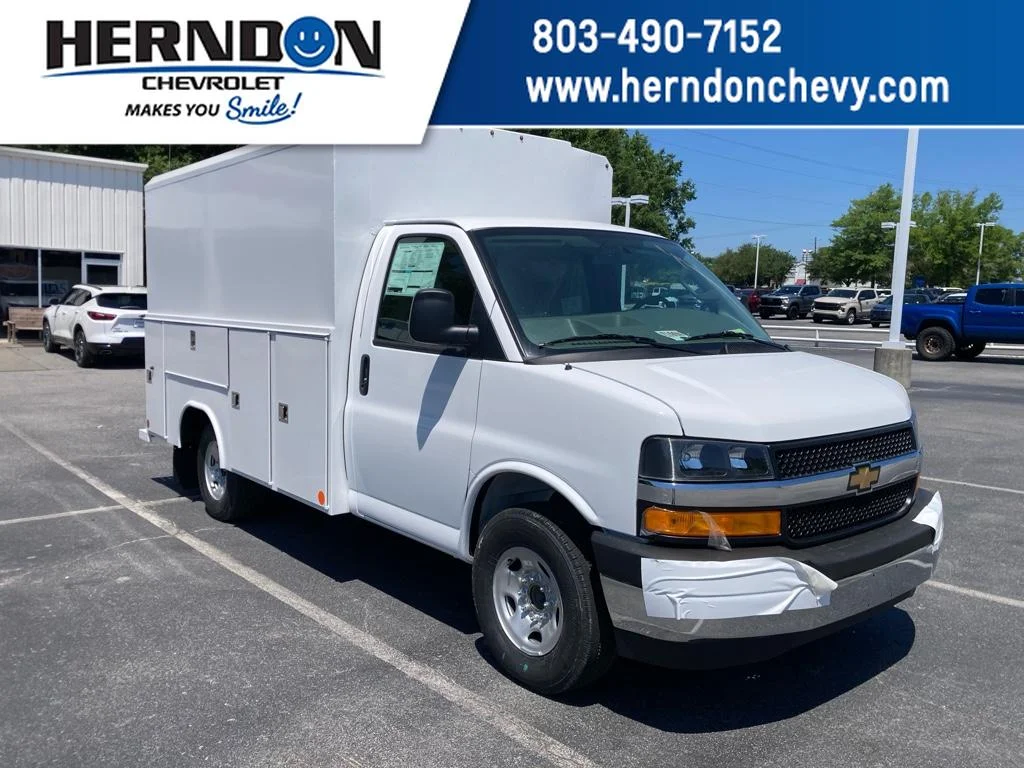2026 Chevrolet Express 3500 139" WB's photo