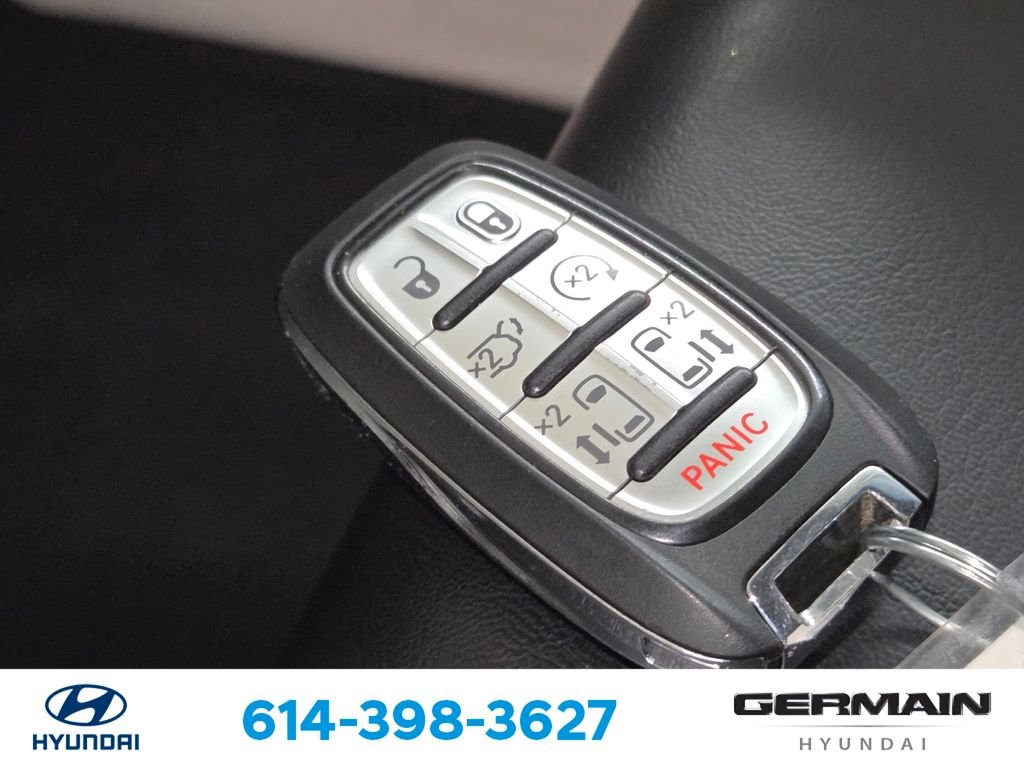 Used 2023 White Chrysler Touring L image 34