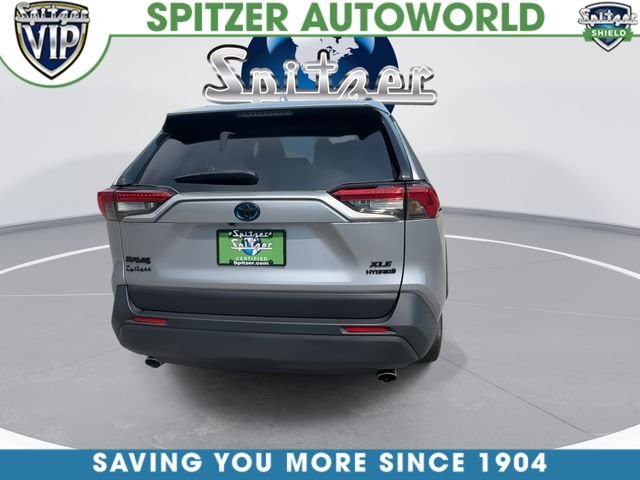 Used 2023 Silver Toyota XLE Premium image 8