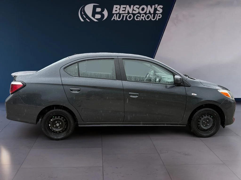 Used 2024  Mitsubishi  image 6