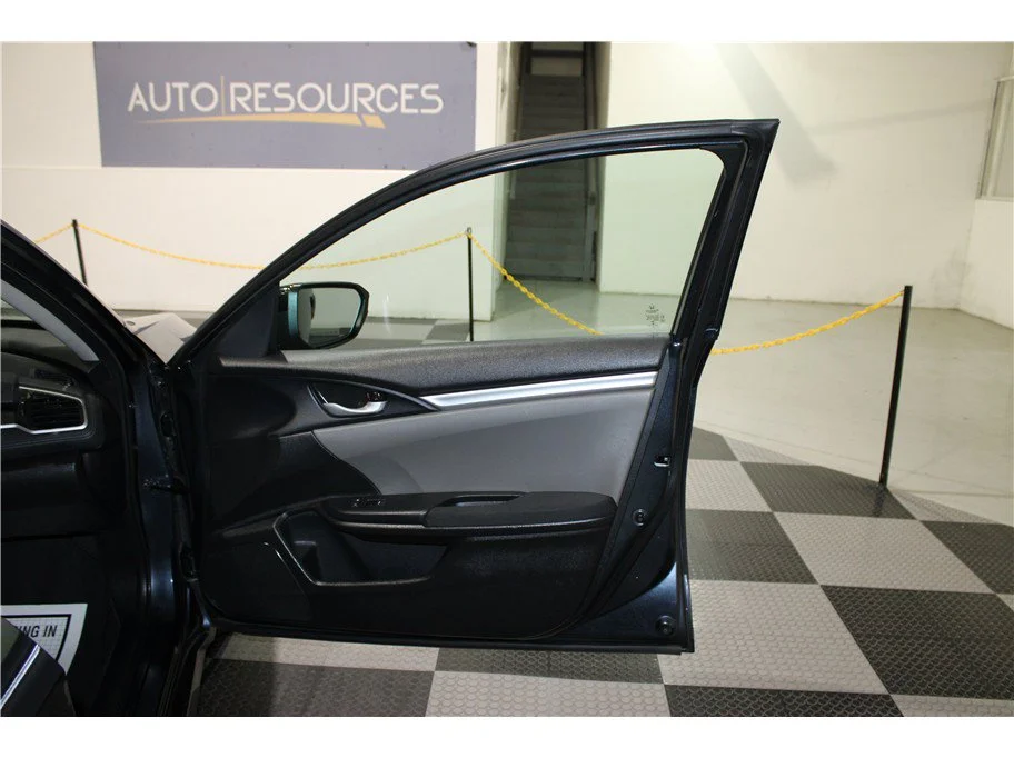 Used 2020 Dark Blue Honda LX image 23