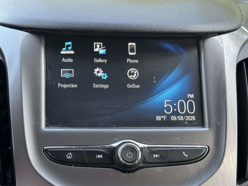Used 2017 White Chevrolet LT image 4