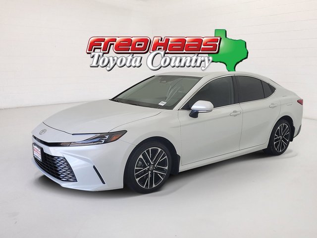 2025 Toyota Camry XLE
