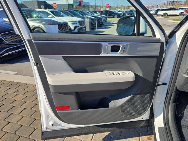 New 2026 White Hyundai SE AWD image 13