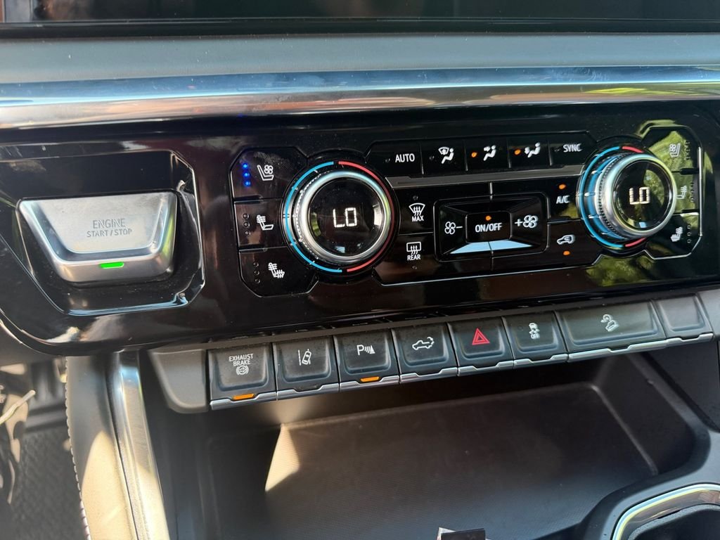 Used 2026 White GMC Denali Ultimate image 17