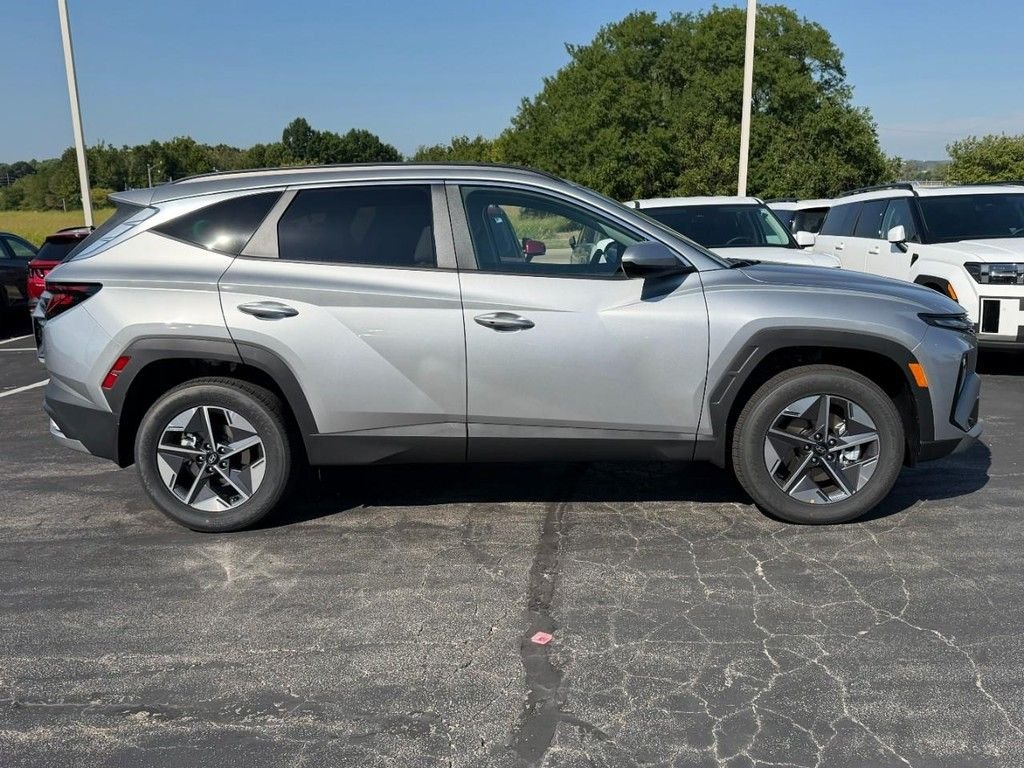 New 2026 Silver Hyundai SEL Plus AWD image 17