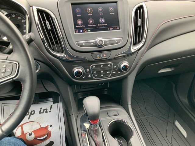 Used 2022 Iridescent Pearl Tricoat Chevrolet RS image 23