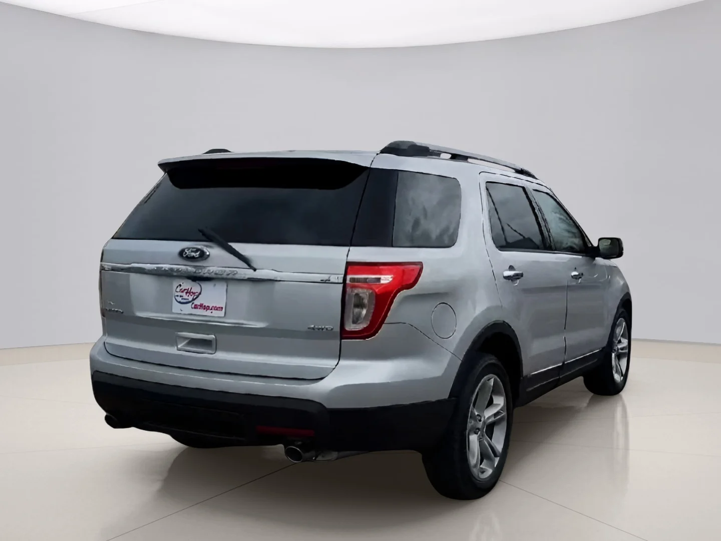 Used 2011 Silver Ford LIMITED image 8