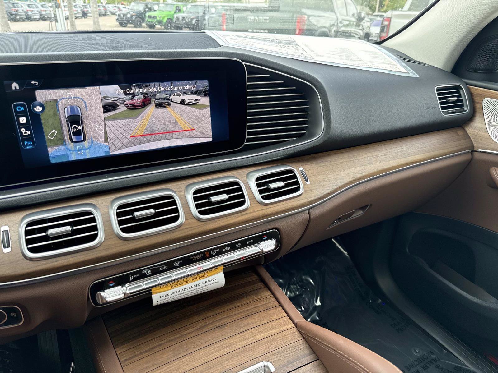 New 2026 Moonlight White Mercedes-Benz 350 4MATIC® SUV image 28