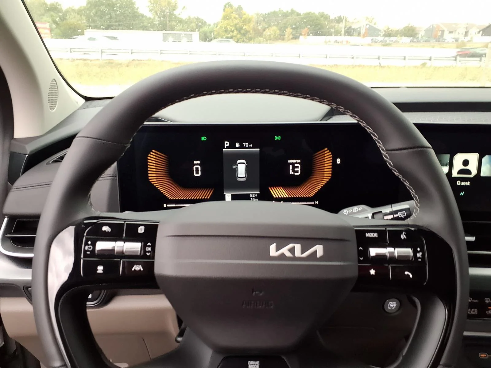 New 2027 Ceramic Silver Kia LX image 8