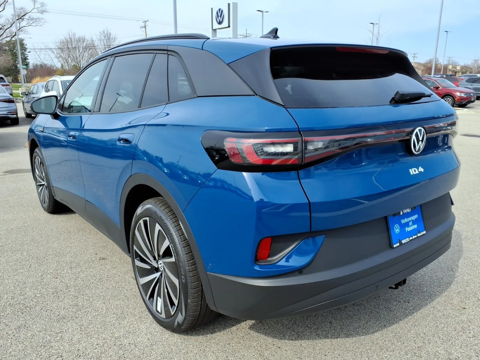New 2026 Mountain  Lake Blue Metallic Volkswagen PRO AWD image 3