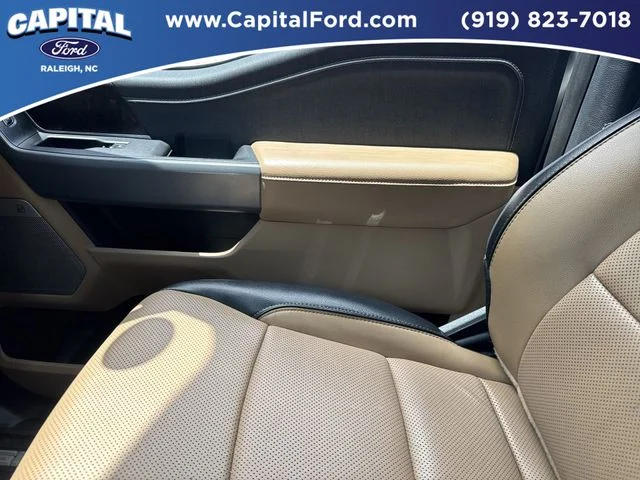 Used 2023 White Ford Lariat image 29