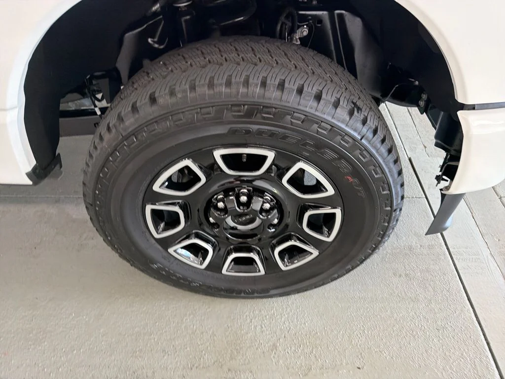 New 2026 Star White Metallic Tri-Coat Ford F-250® Platinum® image 5