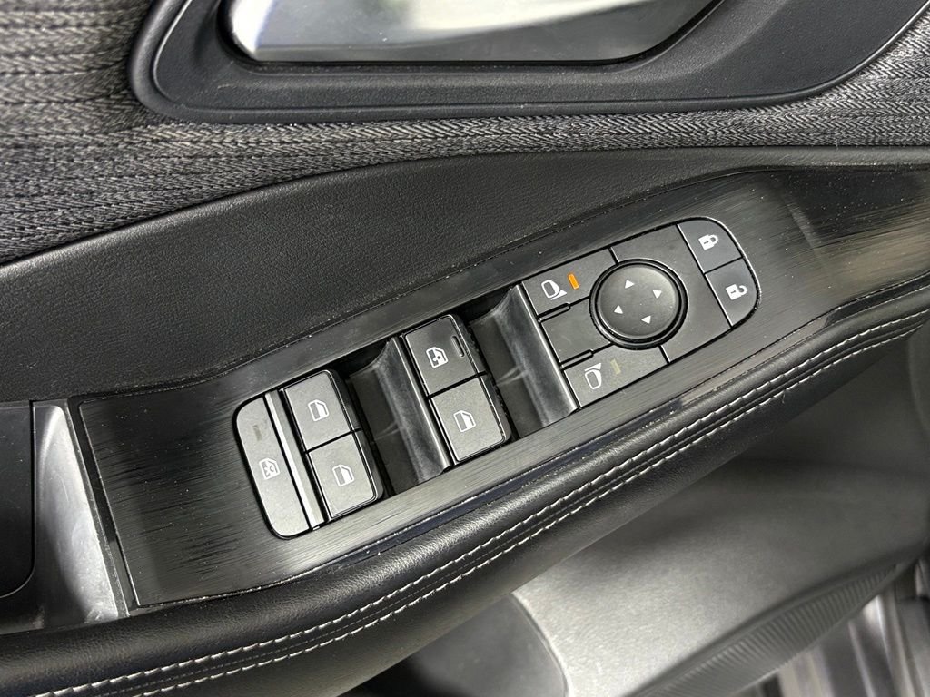 Used 2023 Gray Nissan SV image 15