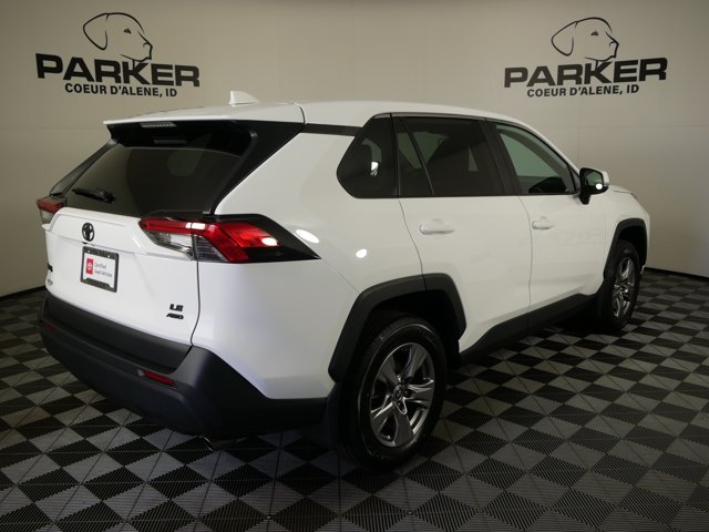 Used 2024 Ice Cap Toyota LE image 5