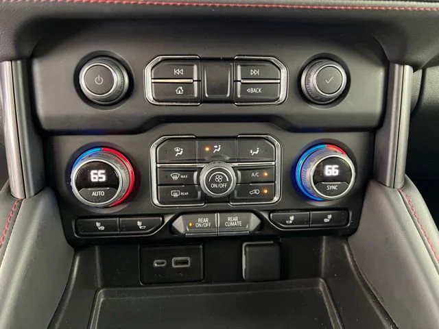 Used 2022 Empire Beige Metallic Chevrolet RST image 27