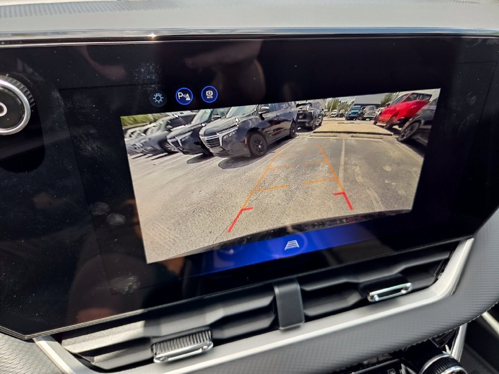 2027 Chevrolet Equinox LT - Photo 32