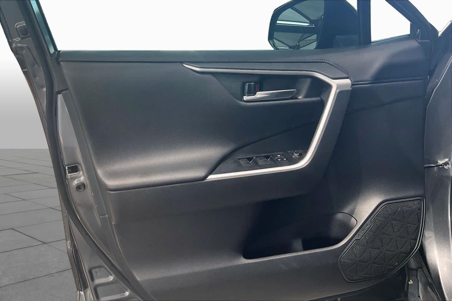 2021 Toyota RAV4 XSE - Photo 22