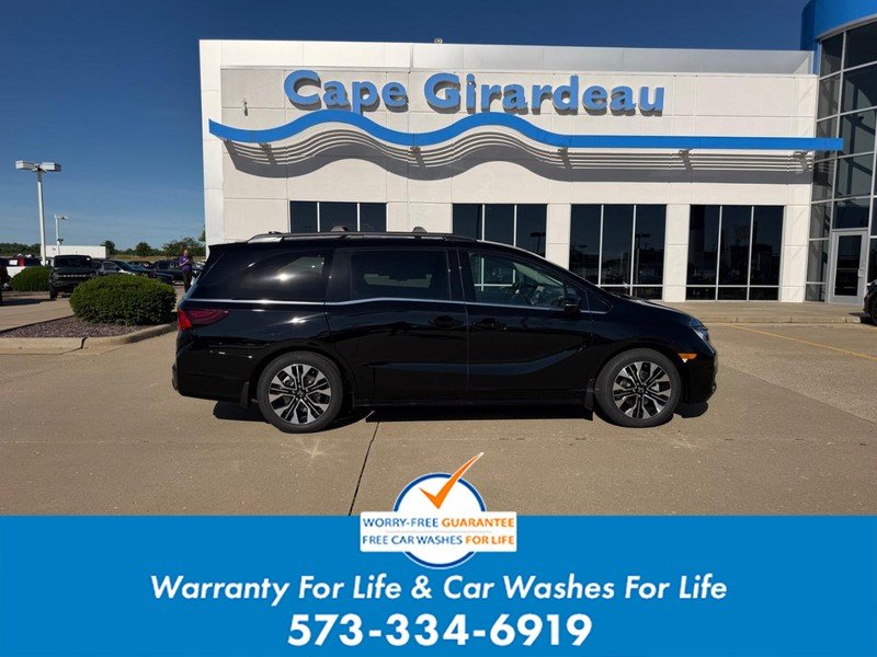 2026 Honda Odyssey Elite's photo