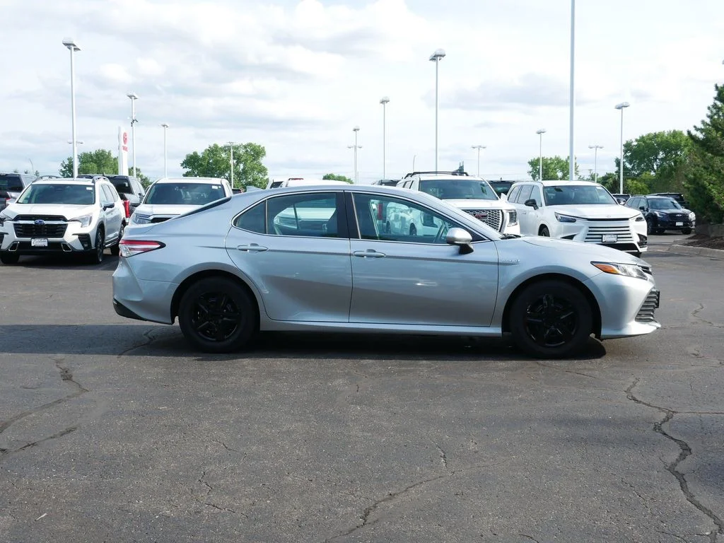 Used 2020 Silver Toyota LE image 4