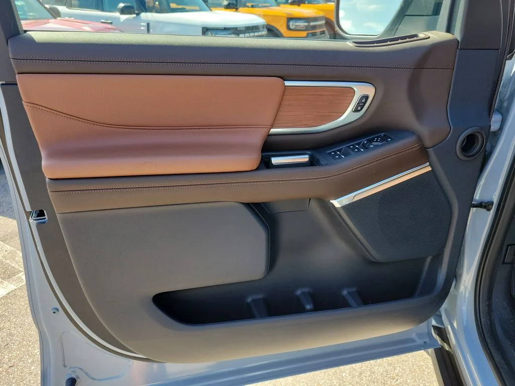 New 2026 Gray Ford King Ranch image 17